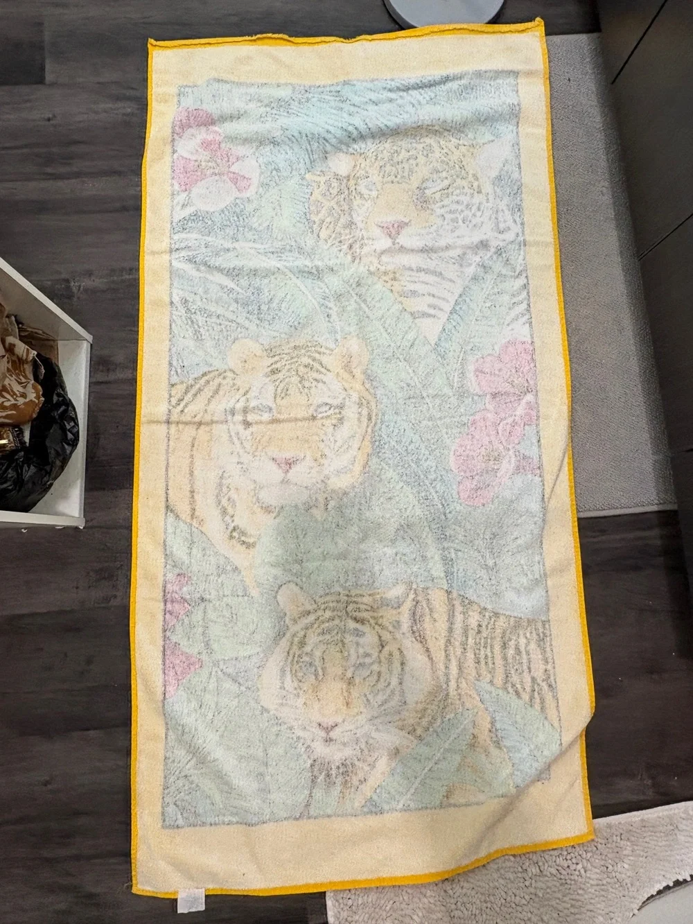 Vintage Y2K Hiltex Jungle Cats Beach Towel 🌴🐅🐆